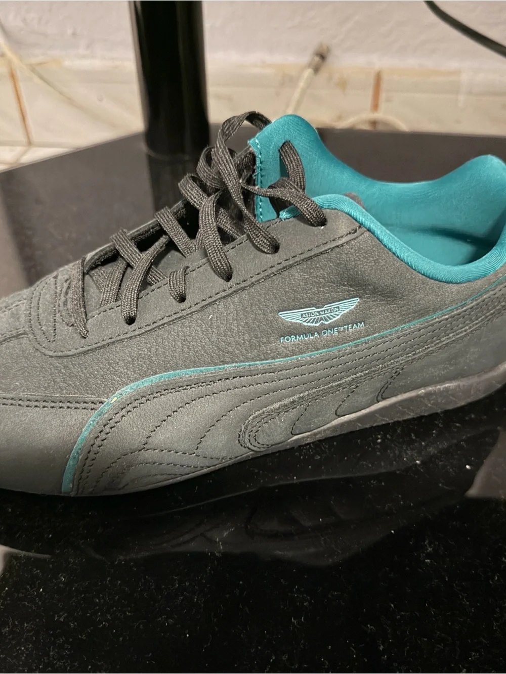 Puma sleek athletic